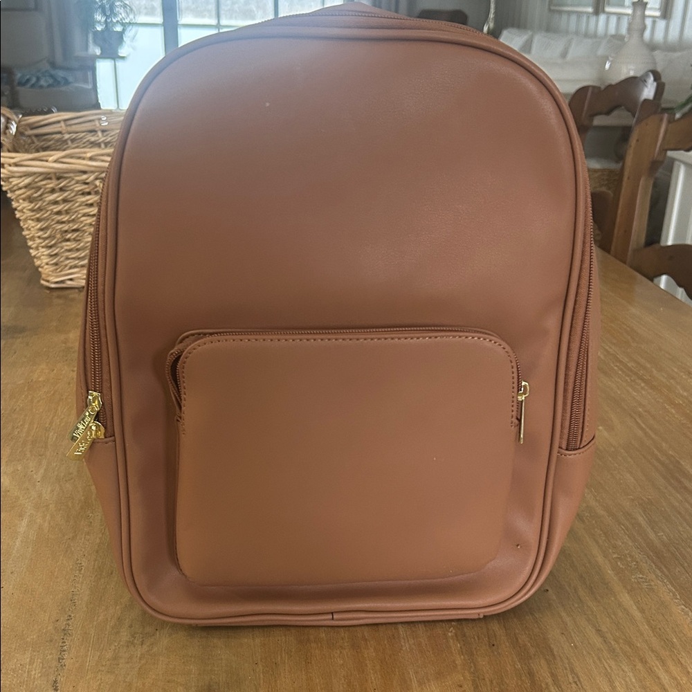 Viv&Lou Camel Brown Vegan Leather‎ Backpack Gold Hardware NWT M780L-CAMEL